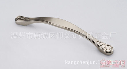 【新益成歐式現(xiàn)代簡約拉絲經典鋅合金拉手櫥柜衣柜把手溫州廠家直銷5513】溫州市鹿城區(qū)仰義新益成五金廠 - 產品庫